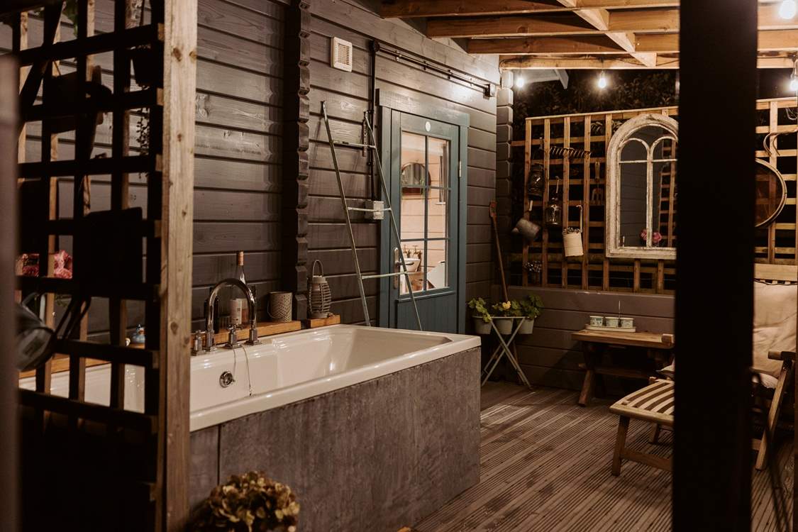 As dusk falls the outside space becomes even more dreamy.