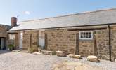 Stargazey Barn is a cute studio barn located in the stunning rolling countryside of west Cornwall. - Thumbnail Image