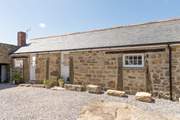 Stargazey Barn is a cute studio barn located in the stunning rolling countryside of west Cornwall.