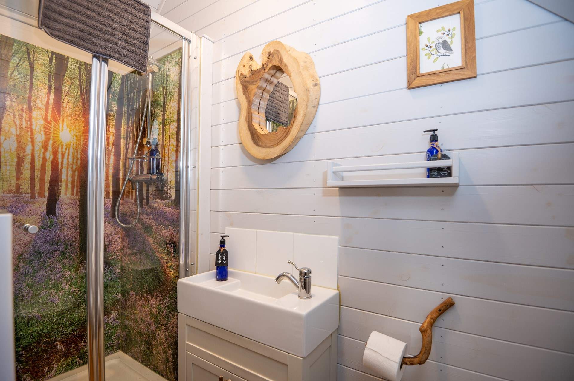 Freshen up after a day of exploring in the en suite shower-room. 