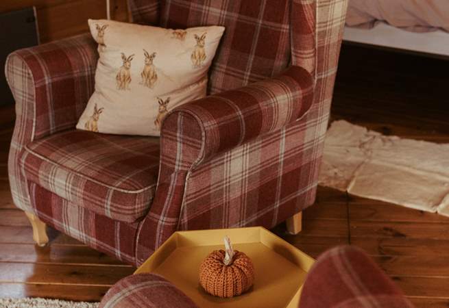 ... in the cosy living space.