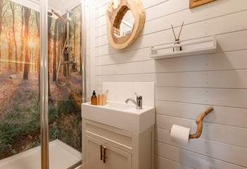 Freshen up after a day of exploring in the en suite shower-room. 
