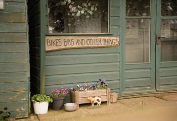 Or you may choose to cycle with one of the bikes the owner kindly provides for guests.