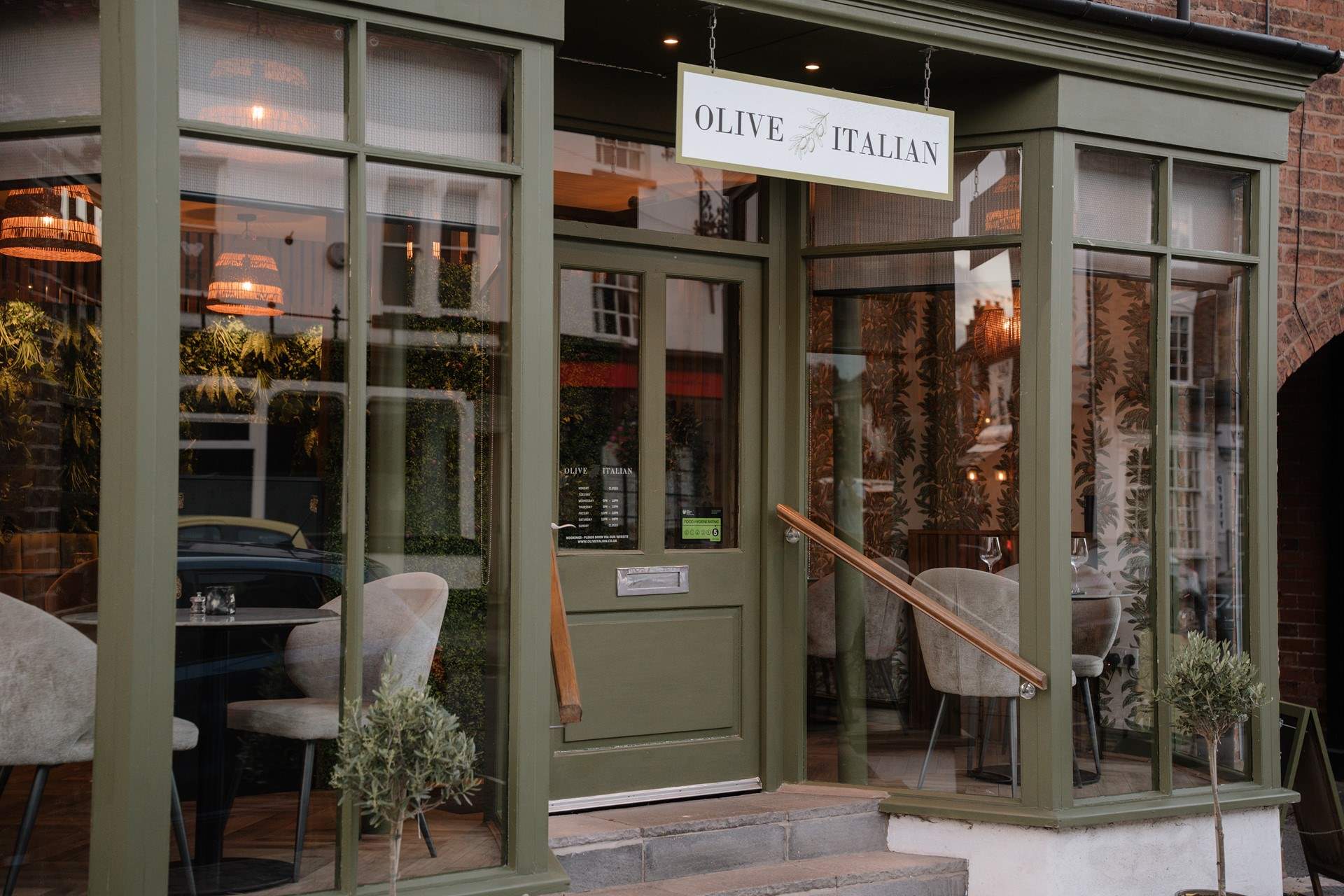 For independent shops, fine restaurants and charming boutiques take a trip to Eccleshall village.