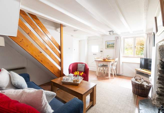 A cosy and charming living space. 