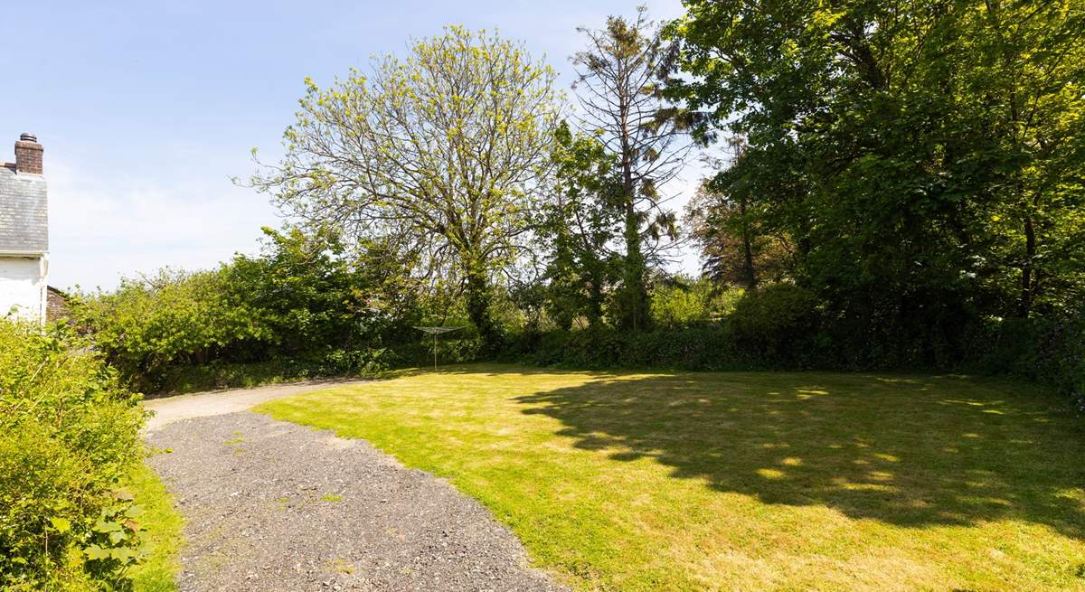 Chyvounder has a large lawn to the side of the cottage, perfect for water spots kit of a game of football. 