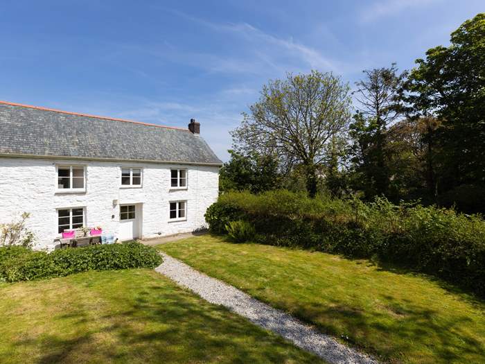 Chyvounder, Sleeps 5 in Falmouth