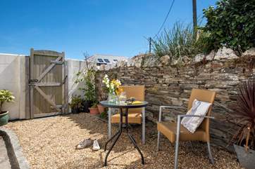 There's a little courtyard to enjoy morning coffee and leisurely holiday meals