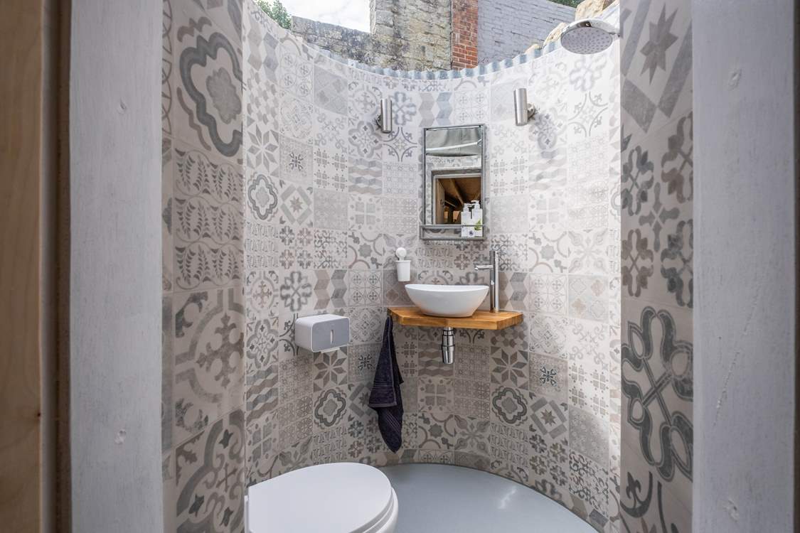 The gorgeous interiors of the yurt flow through to this unique space.