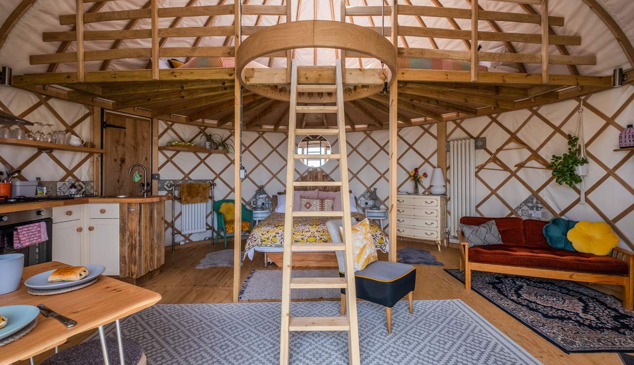 Climb the ladder to discover the bedroom mezzanine floor, perfect for children. 