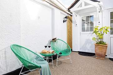 The attractive enclosed courtyard.