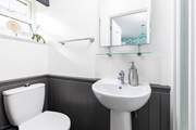 The en suite shower-room.