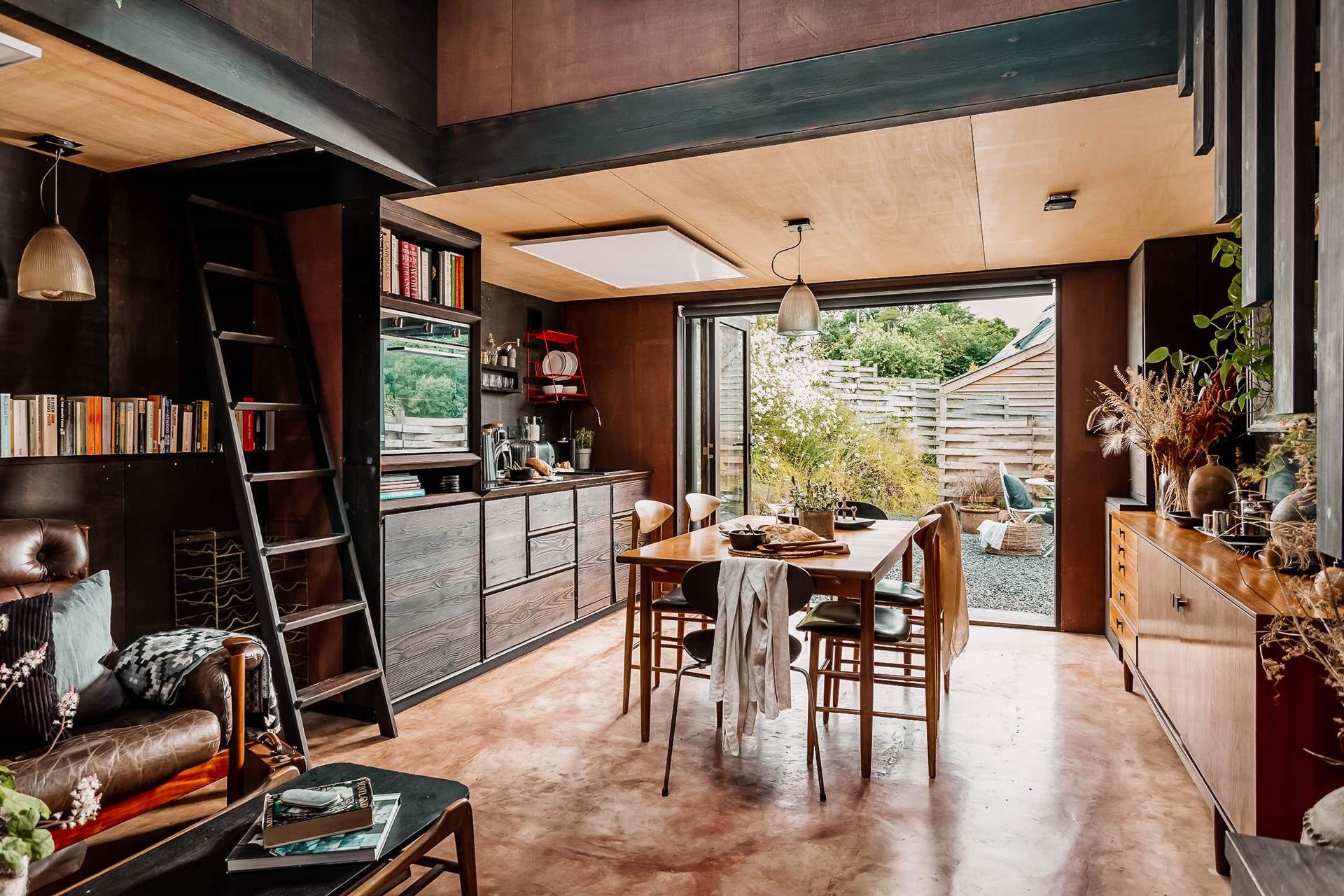 Step inside and simply fall in love with the charismatic charm of this bespoke hideaway.