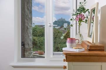 Imagine waking to that view!