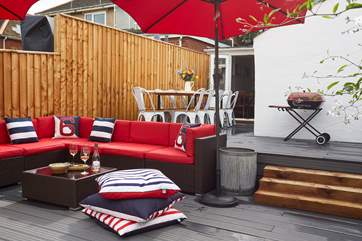 Enjoy al fresco dining in the island sun.