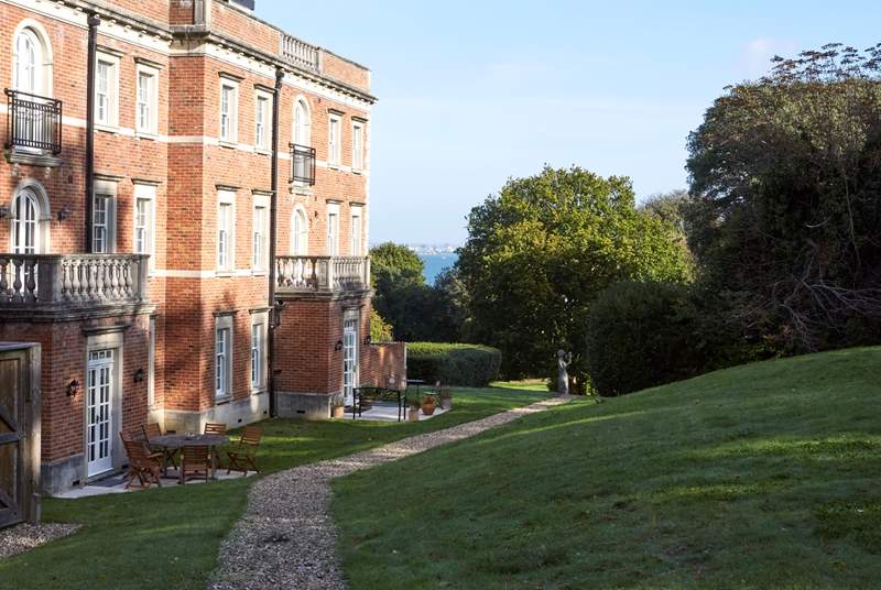 Springfield Court is a magical place, surrounded by eight acres of manicured grounds as well as a tennis court and outdoor heated swimming pool.