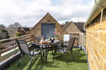 This gorgeous spot is ideal for al fresco dining.