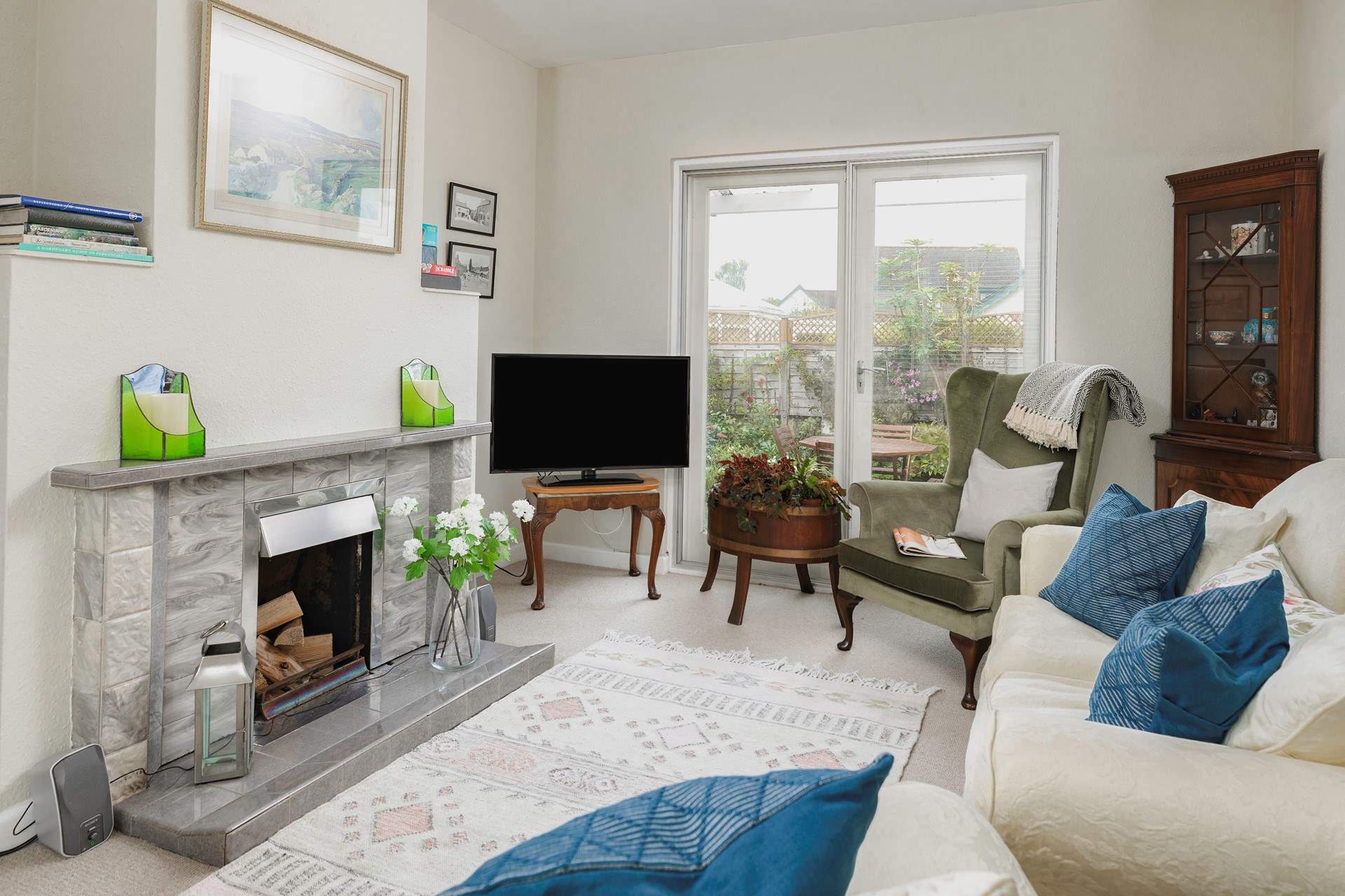 The cosy sitting-room.