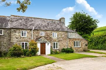 Dannett House is ready to welcome you on your great escape to the country.