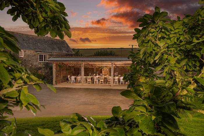 Dannett House,Sleeps 18 + 4 cots, 8.8 miles NE of Looe