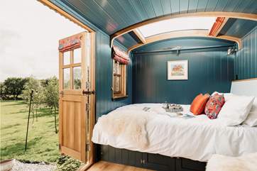 The stargazing window in a truly special feature, let the stars glisten as you drift into a peaceful sleep.