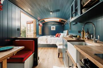 The warm tones and a rich paint pallet create the most inviting space.