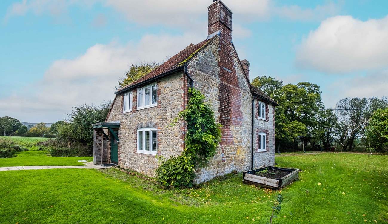 This charming cottage awaits your arrival.