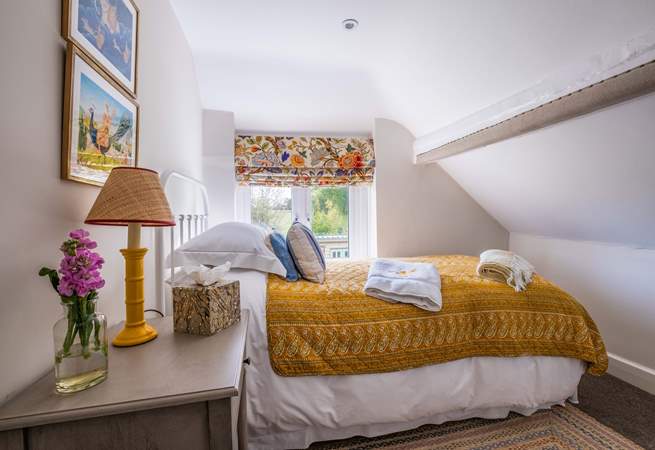 Pretty bedroom 1 has a comfy single bed.