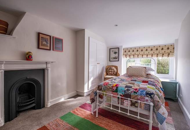 Bedroom 3, oh so pretty!