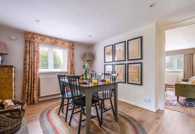 The delightful dining-room.