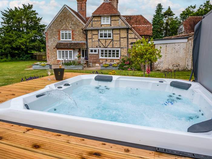 Challens Yarde, Sleeps 8 in Midhurst