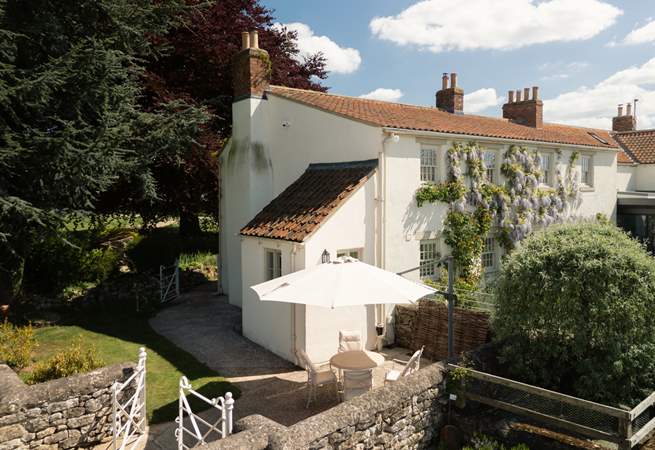 A picturesque cottage from every angle.