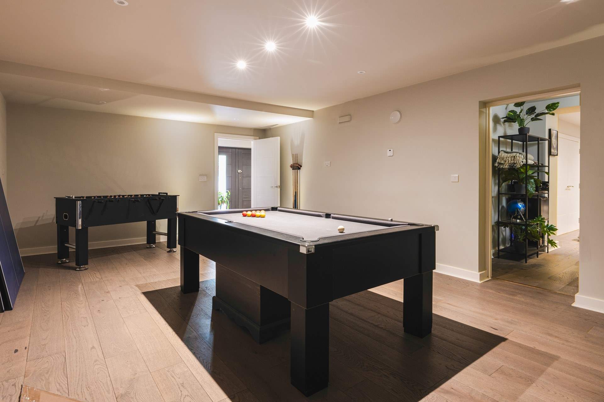 There's a fab games-room complete with pool table and table-tennis.