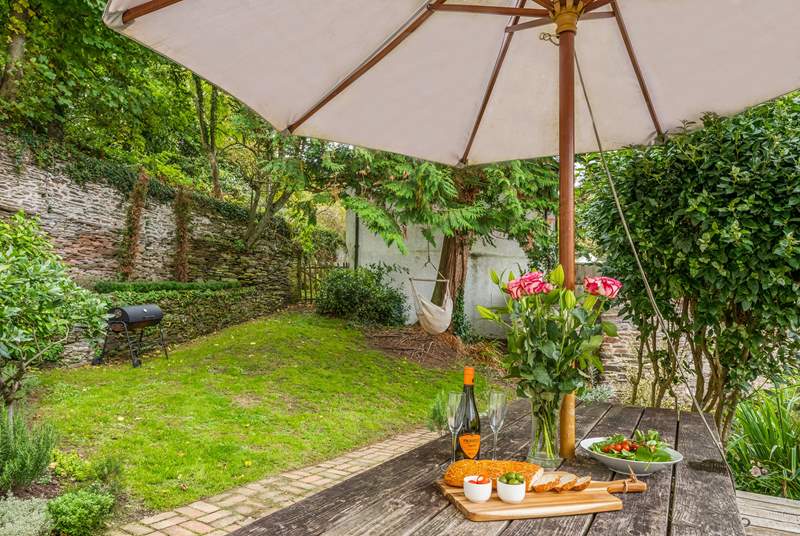 The gorgeous gardens are perfect for al fresco dining.