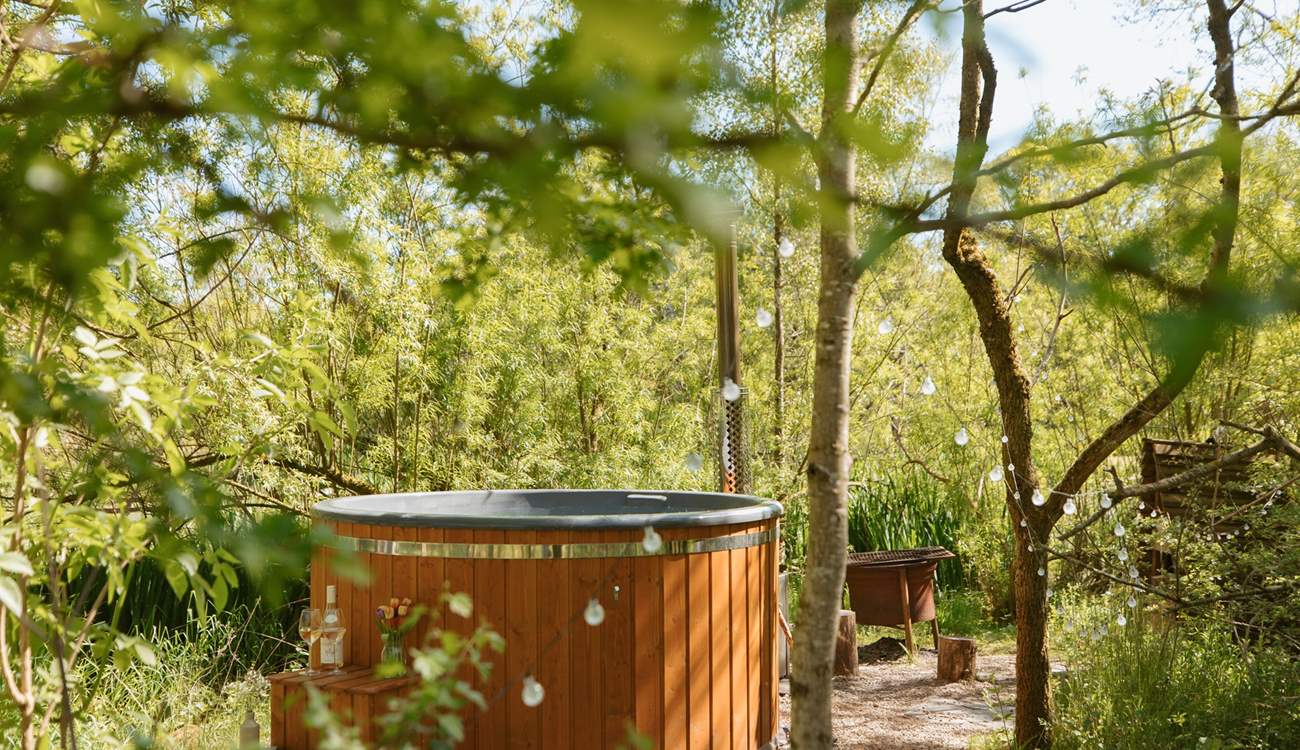Sink into the heavenly hot tub and unwind. 
