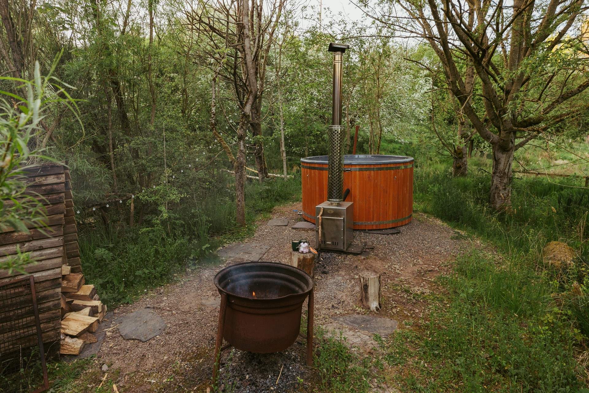 Light the fire-pit and enjoy a starlit dip in the heavenly hot tub.
