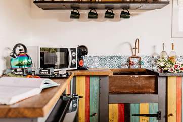 We just love the bespoke features such as the salt glazed Belfast sink.