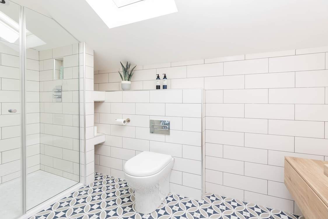 The en suite shower-room to bedroom 2 is gorgeous.