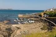 Portscatho village is a mere ten minute stroll away.