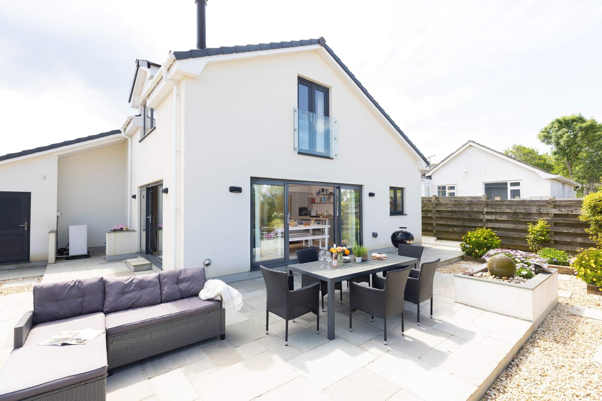 Dine inside or outside in the delightful enclosed garden, choices, choices!