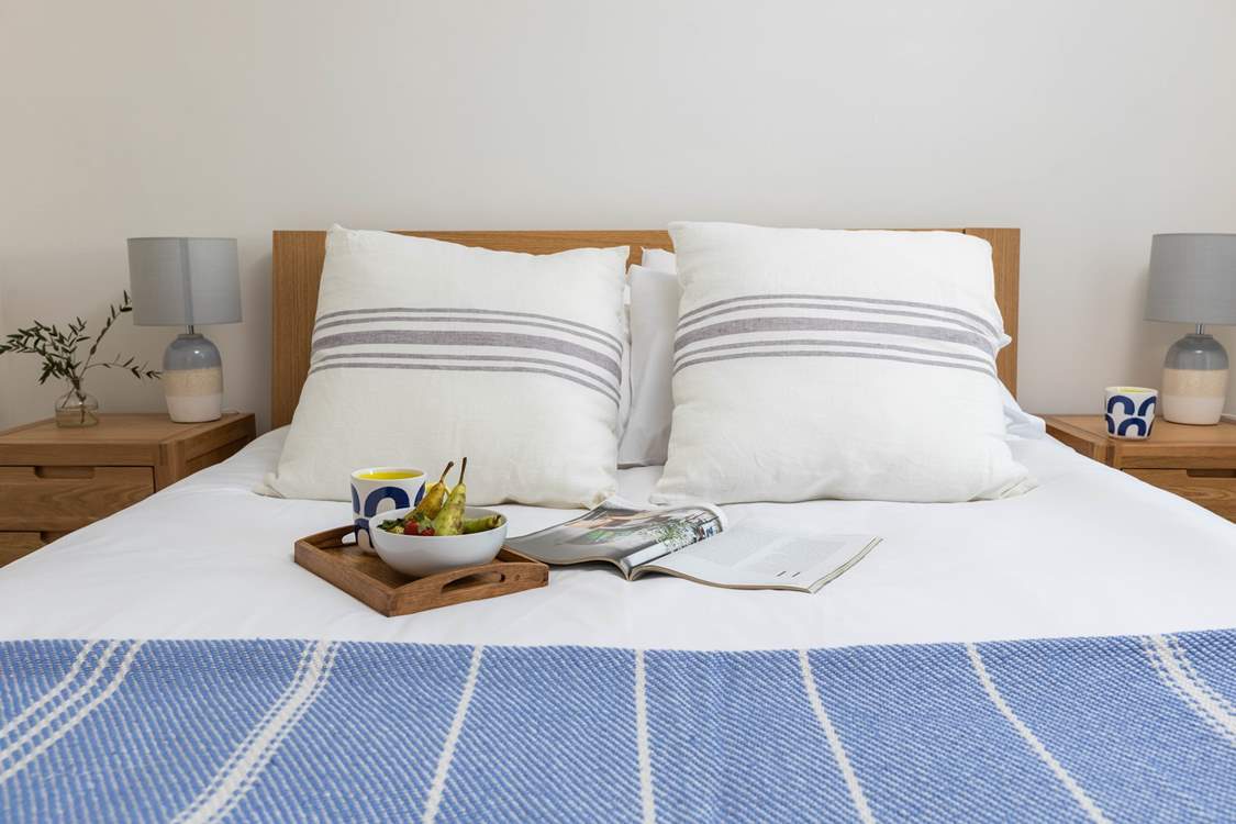 The bedrooms have comfy beds and lovely linens for a great night's sleep.