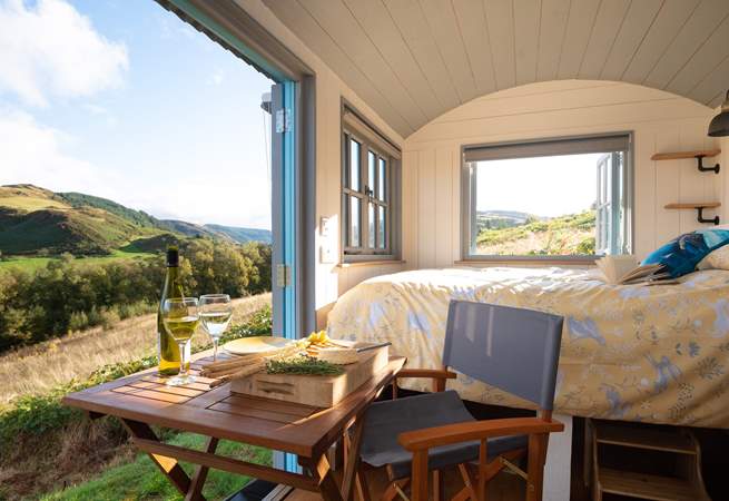 The sweet fold-away table and chairs give you plenty of space throughout the day. 