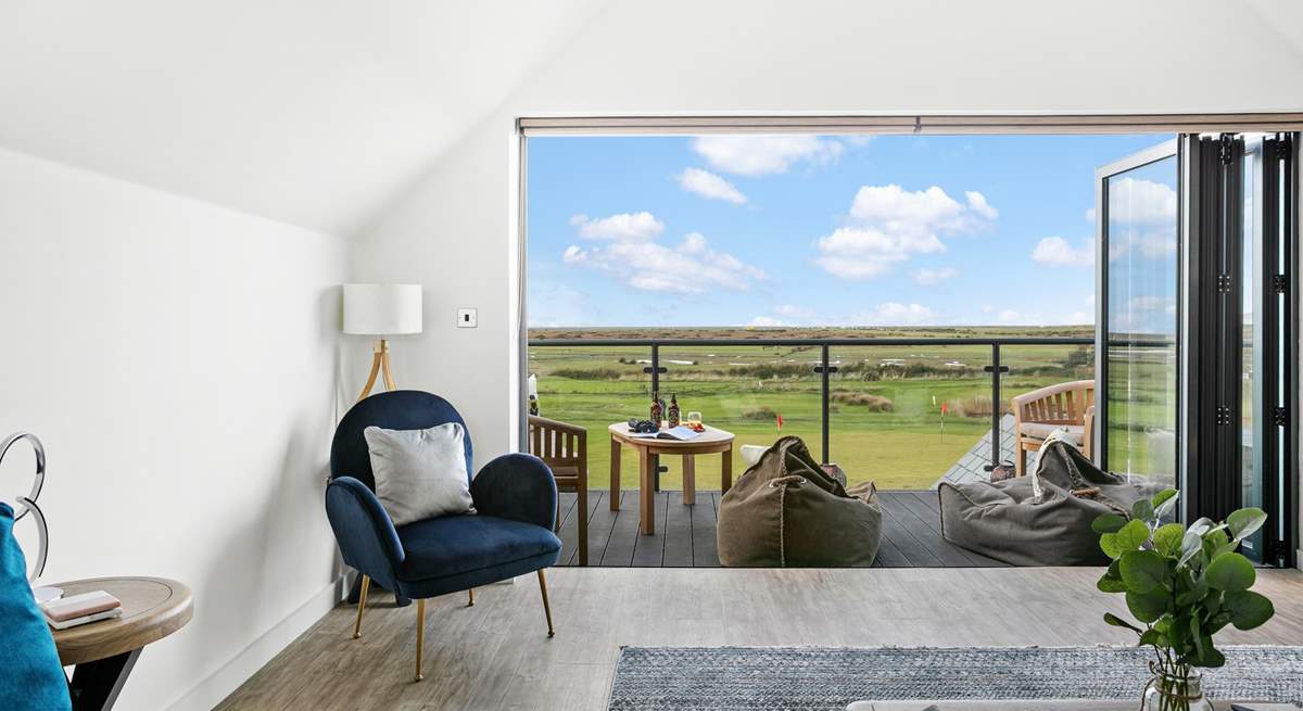 Open up the bi-folding doors to enjoy the fresh Devonshire air and of course the views! 