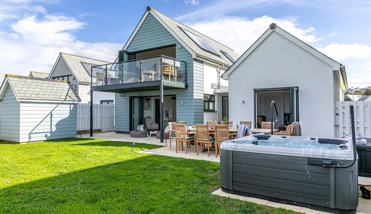 Nolands Ho! awaits your arrival!