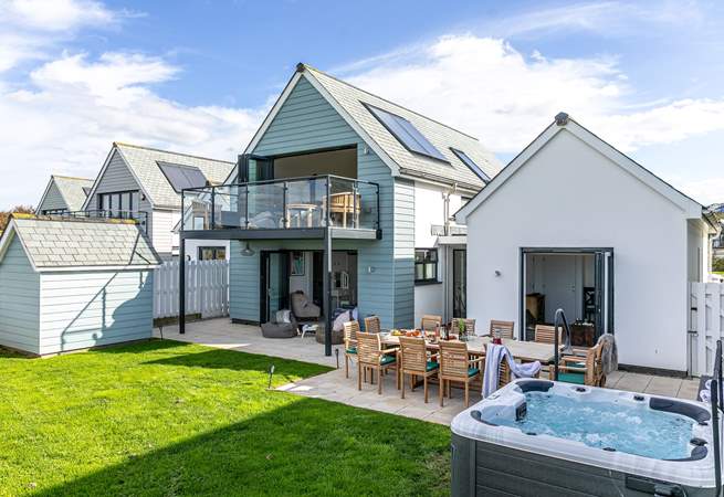 Nolands Ho!'s garden is an absolute delight.