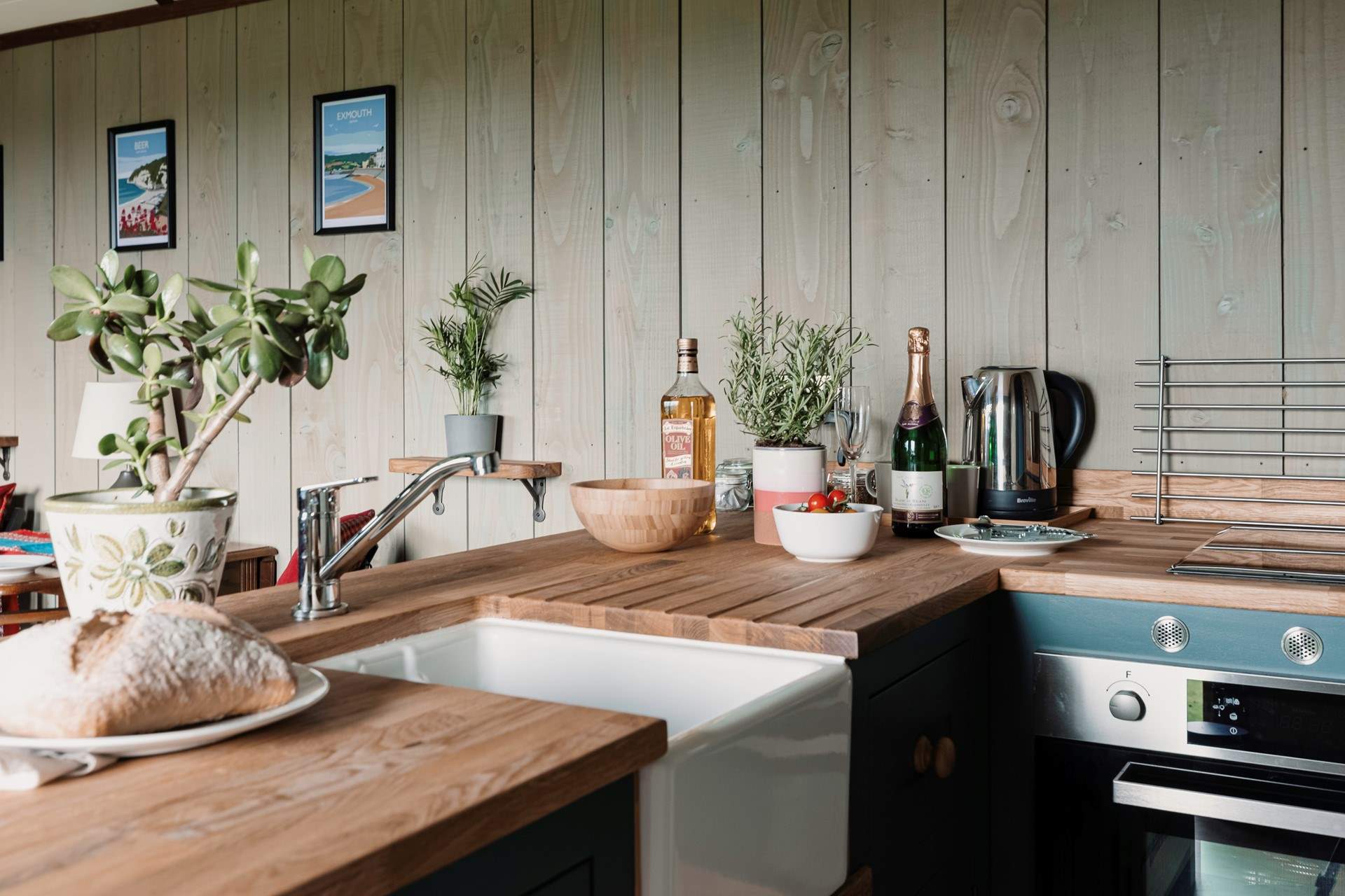 The hut is beautifully presented and superbly equipped with everything you'll need during your retreat back to nature.