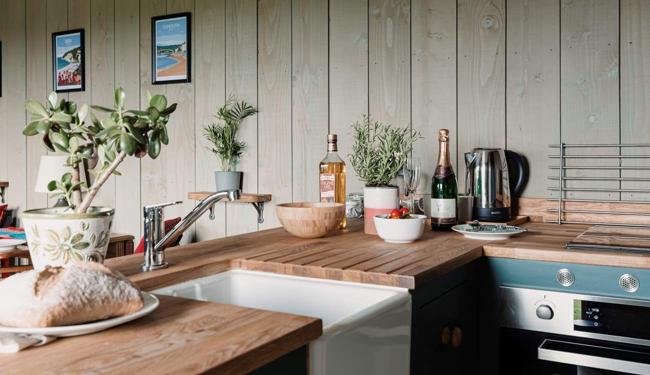 The hut is beautifully presented and superbly equipped with everything you'll need during your retreat back to nature.