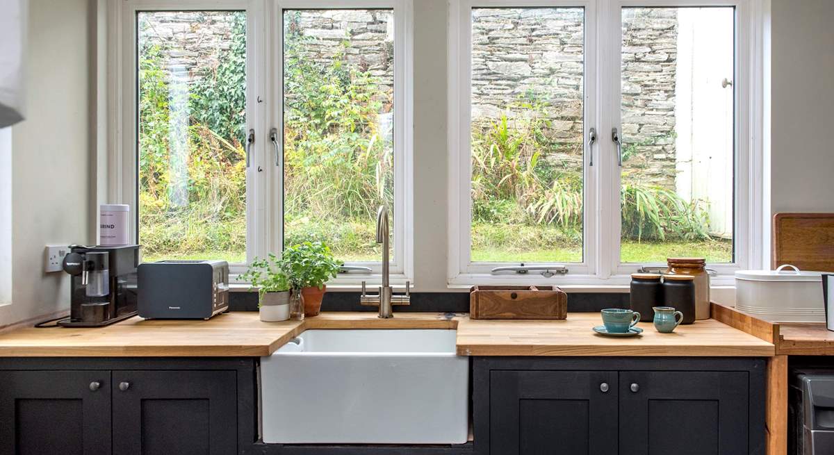 A traditional butlers sink, perfect for the country setting.