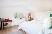 A lovely calm and relaxing bedroom
