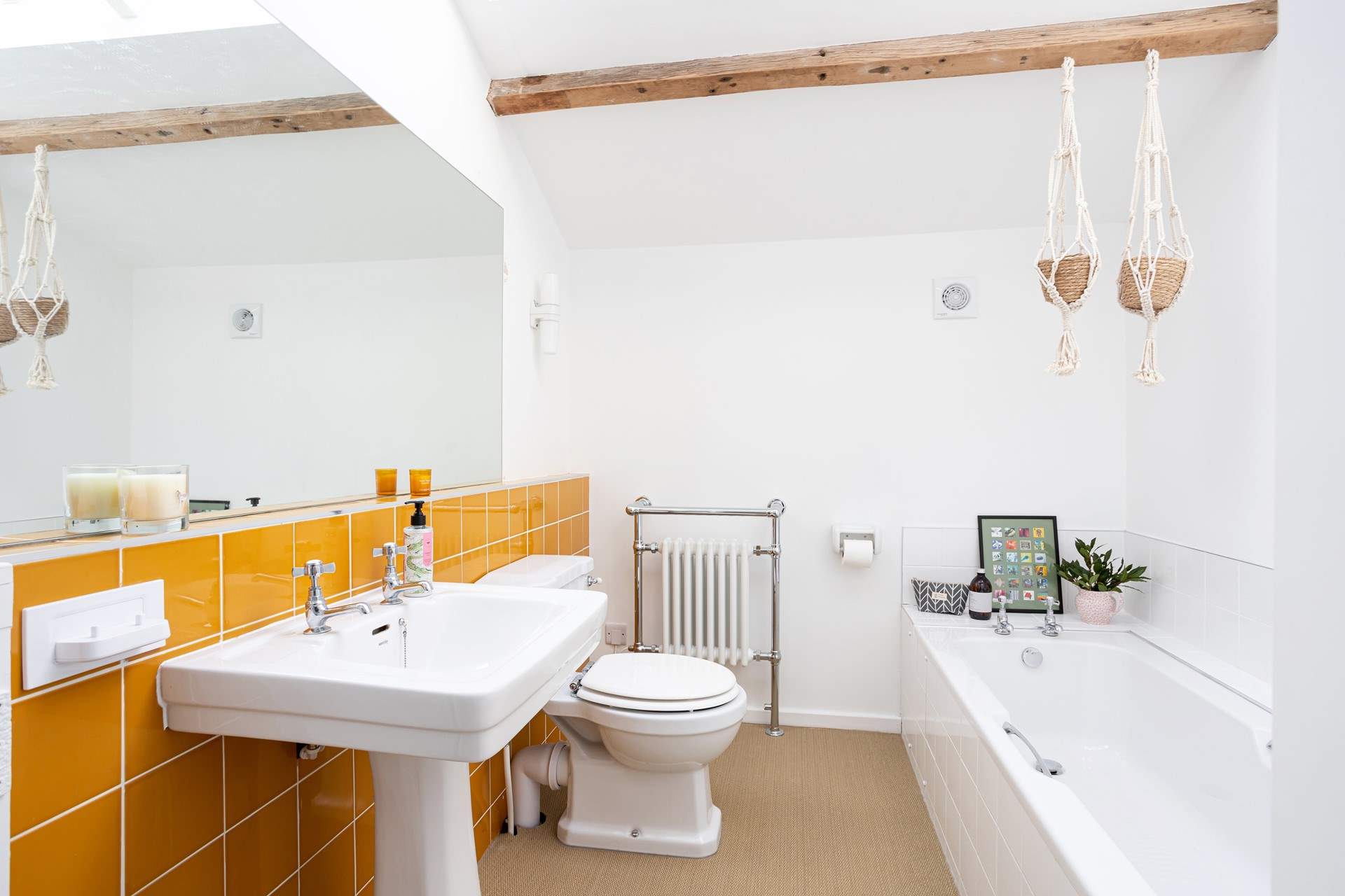 A fun family bathroom.